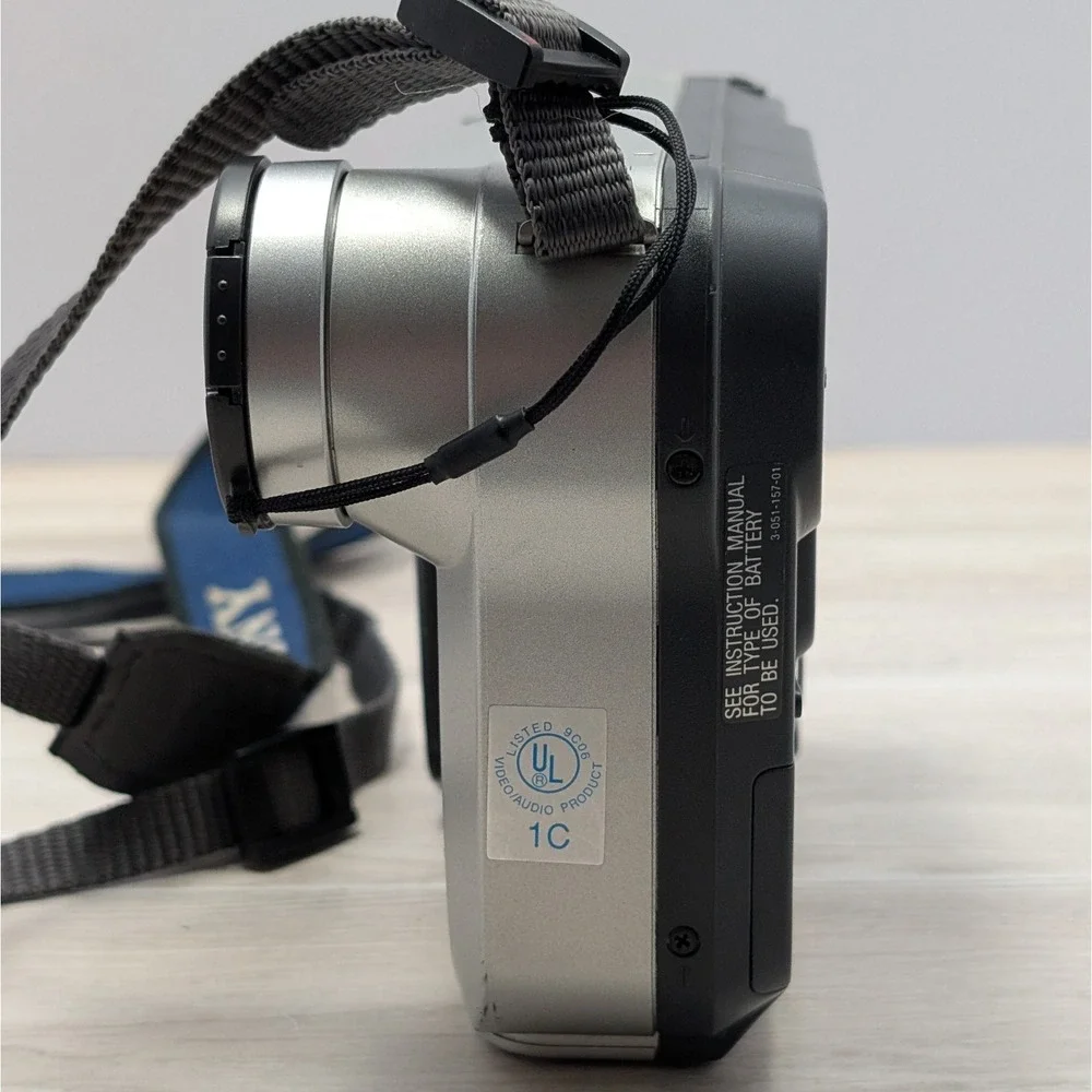 Sony Mavica MVC-FD75 0.4MP Digital Camera + Battery For Parts Or Repair